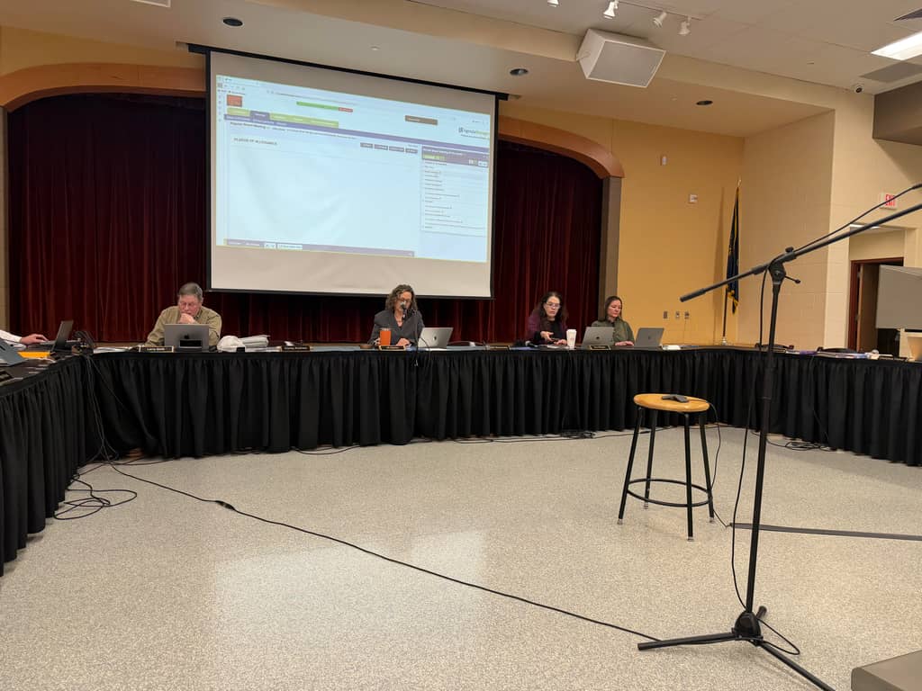 Palmyra school board to vote on contentious French book at next meeting