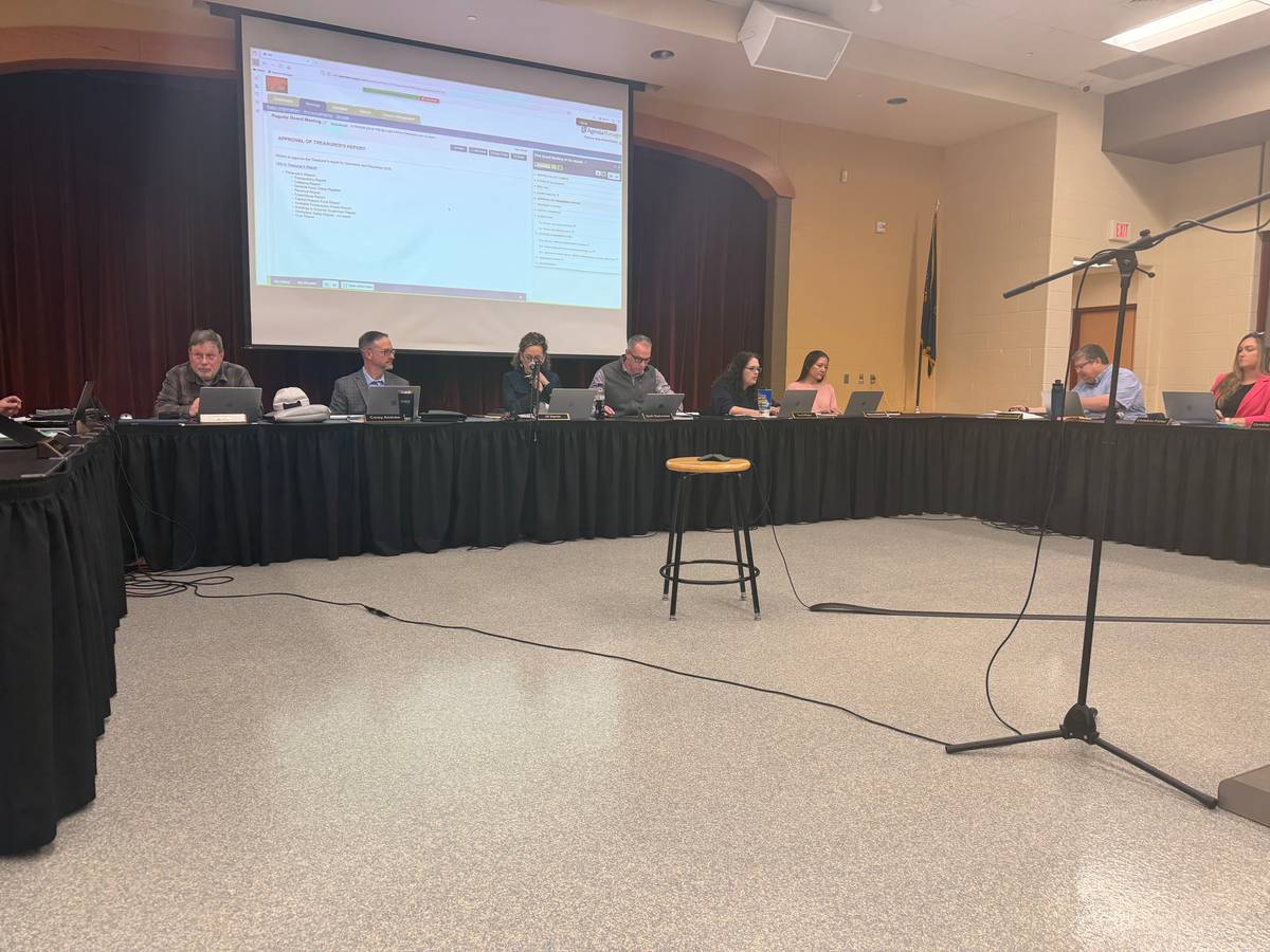 PASD parents and athletes show support for suspended wrestling coaches