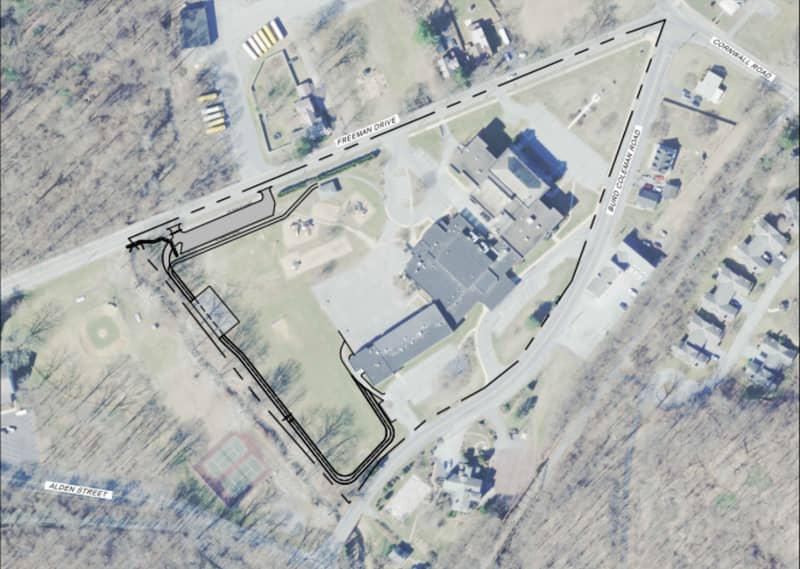 Cornwall Elementary to widen walking path, use for vehicles during child pickup