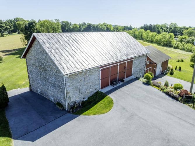 🔗 Mysterious corner and carving reveal Lebanon barn’s history