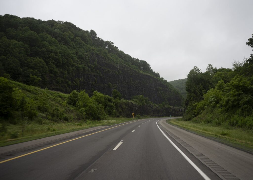 A photo of a highway in Pennsylvania.